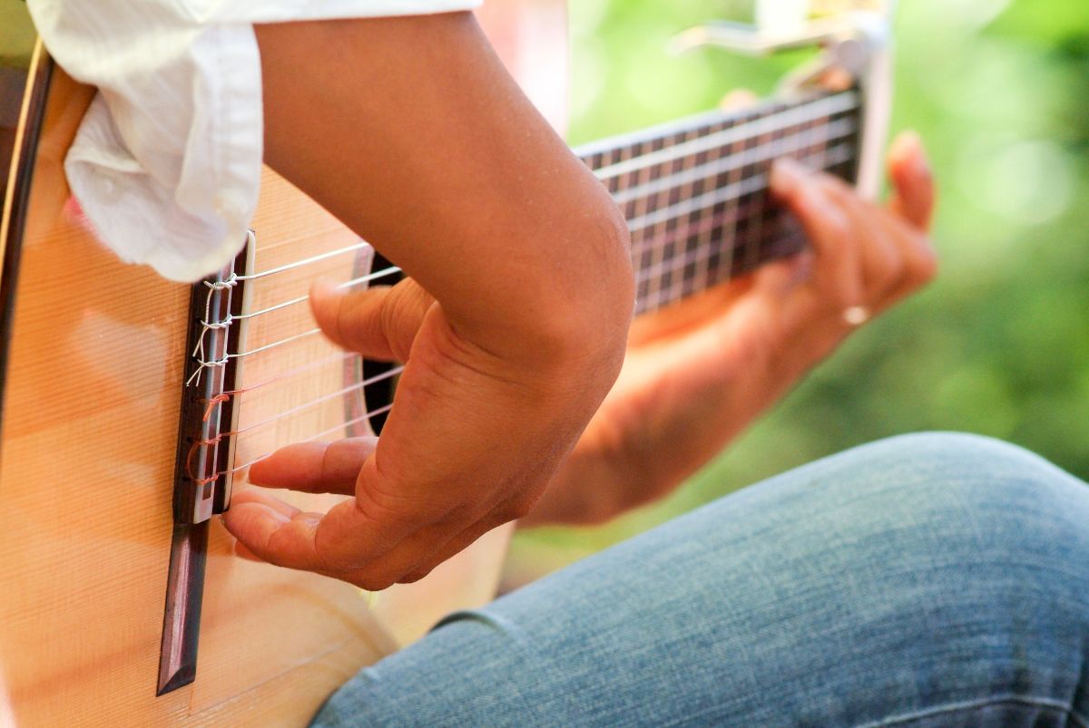 5  Chansons Faciles en fingerstyle à la guitare
